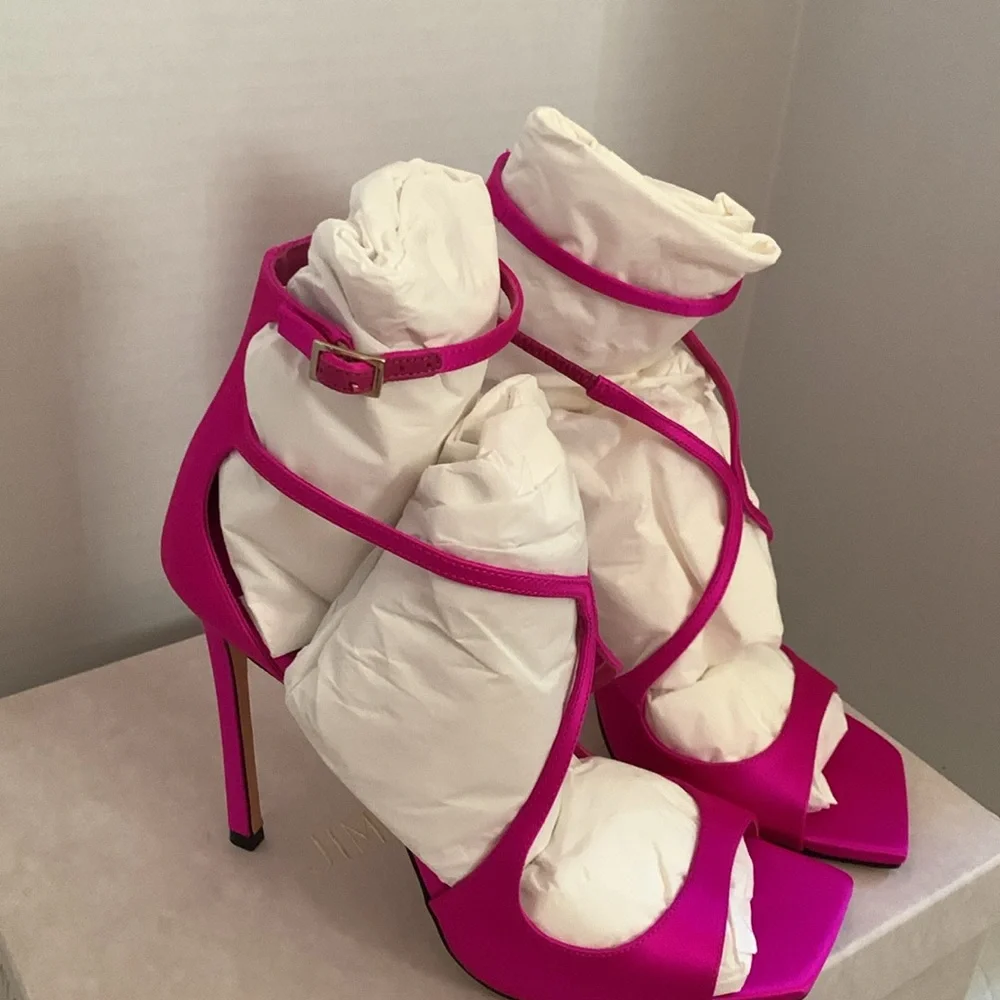 Jimmy Choo daring distinct